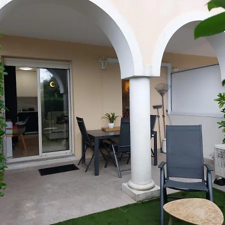 Bagatelle 3etoiles Rez De Jardin Axelle Locappart * Mandelieu